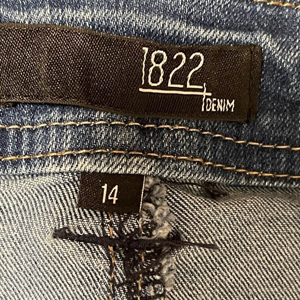 Cute 1822 Jean Shorts - Picture 3 of 6